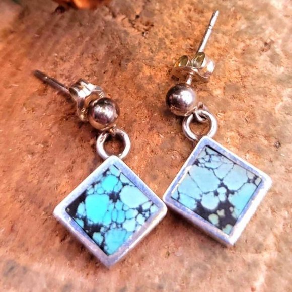 Beautiful Nature Turquoise Square Sterling Silver Earring - Picture 1 of 10